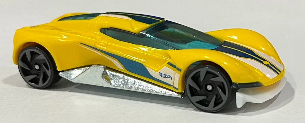 Hot Wheels 2021 #234/250 Crescendo, NEW/LOOSE, yellow