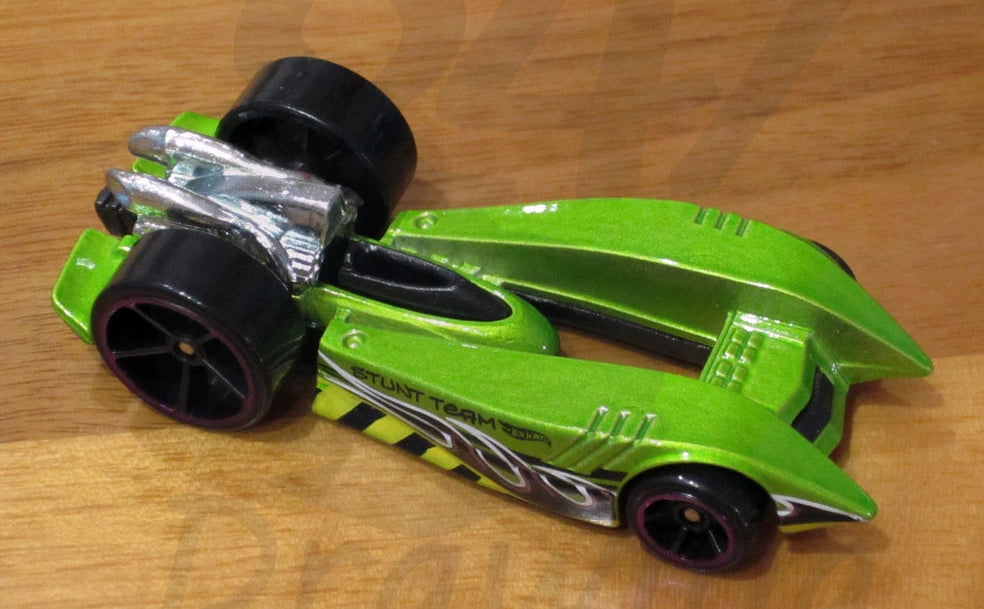 Hot Wheels 2015 Multipack Exclusive, Duel Fueler, NEW/LOOSE, metallic lime