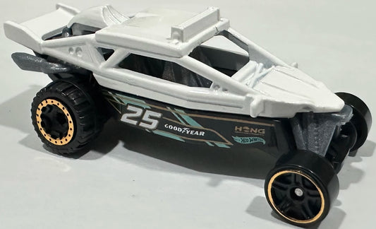 Hot Wheels 2025 #092/250 Dune It Up, NEW/LOOSE, white
