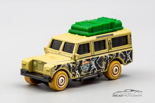Matchbox 2020 #063/100, '65 Land Rover Gen II Safari, NEW/LOOSE, khaki