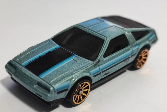 Hot Wheels 2023 #101/250 DMC DeLorean, NEW/LOOSE, metalflake pale blue