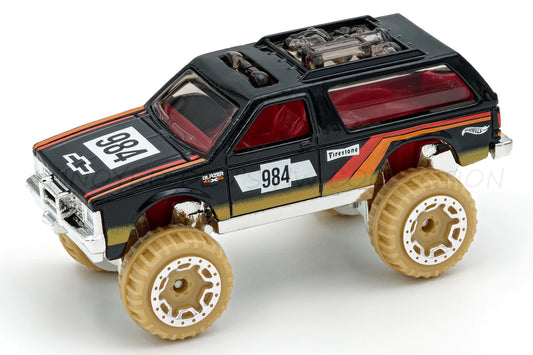 Hot Wheels 2023 Mud Runners 1/5, Chevy Blazer 4x4, NEW/LOOSE, black