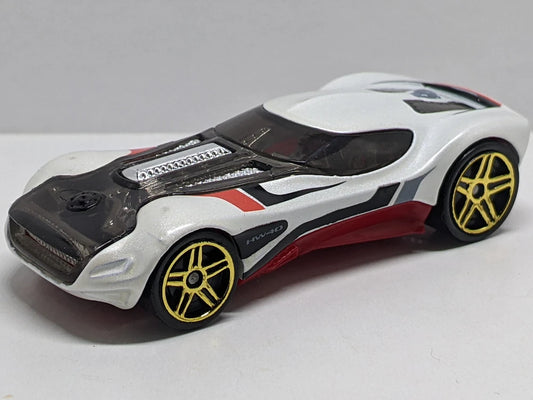 Hot Wheels 2009 #098/190 HW40, NEW/LOOSE, pearl white