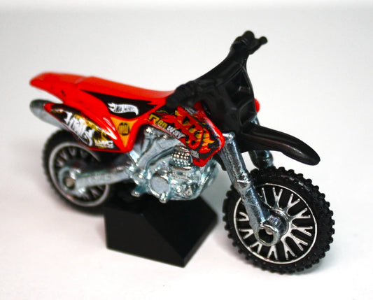 Hot Wheels 2013 #097/250 HW450F, NEW/LOOSE, red