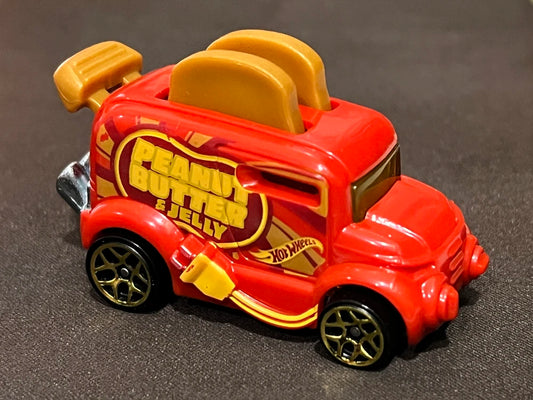 Hot Wheels 2023 #059/250 Roller Toaster, NEW/LOOSE, red