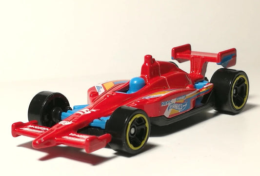 Hot Wheels 2019 #077/250 Indy 500 Oval, NEW/LOOSE, red