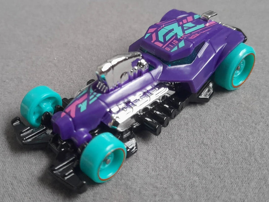 Hot Wheels 2026 Multipack Exclusive FusionBusta, NEW/LOOSE, purple