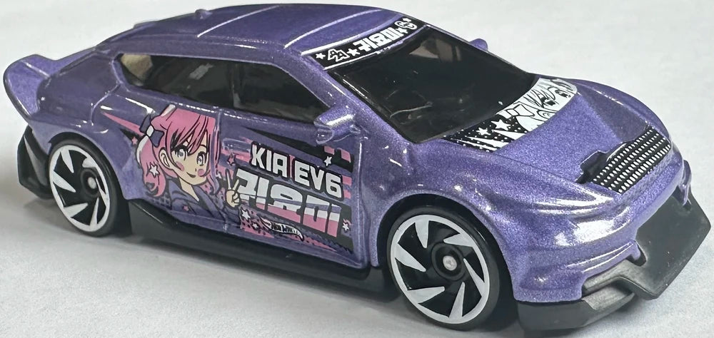 Hot Wheels 2025 #120/250, Custom Kia EV6, NEW/LOOSE, metalflake lavender