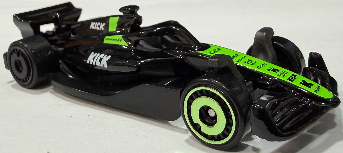 Hot Wheels 2026 #154/250, Kick Sauber F1 Team, NEW/LOOSE, black