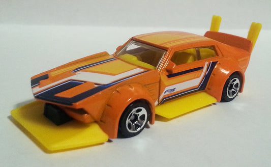 Hot Wheels 2015 #030/250 Mad Manga, NEW/LOOSE, metalflake orange