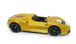 Hot Wheels 2023 #082/250 McLaren Elva, NEW/LOOSE, colorado gold