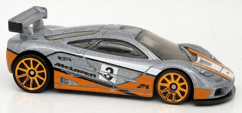 Hot Wheels 2022 #057/250 McLaren F1 GTR, silver