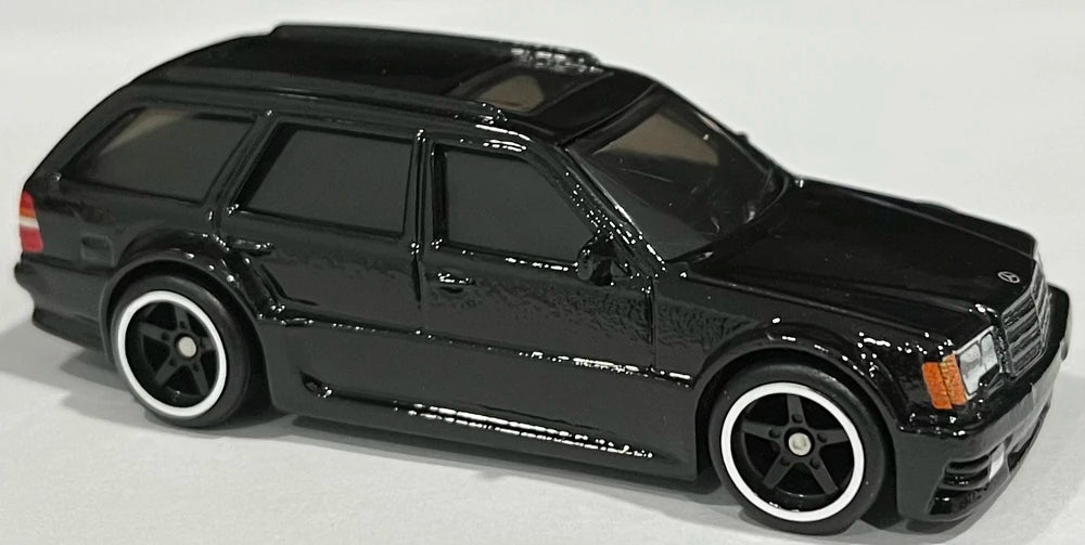 Hot Wheels Boulevard Series #60, Mercedes-Benz E 36 AMG, NEW/LOOSE, glossy black