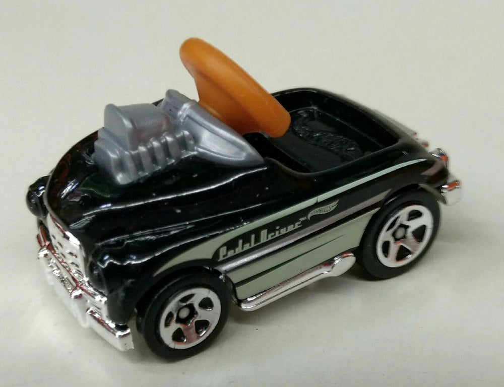 Hot Wheels 2016 #067/250 Pedal Driver, NEW/LOOSE, black