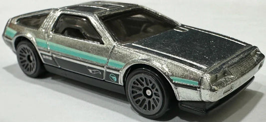 Hot Wheels 2024 #236/250 DMC Delorean, TREASURE HUNT, NEW/LOOSE, silver