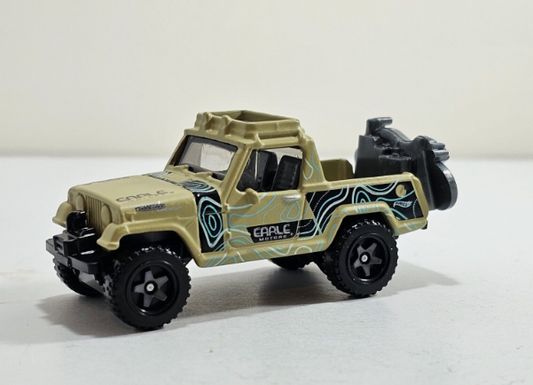 Hot Wheels 2023 #094/250 '67 Jeepster Commando, desert tan