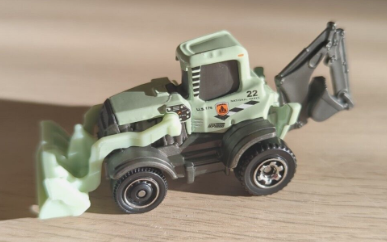 Matchbox 2022 #029/100 MBX Backhoe, NEW/LOOSE, national parks green