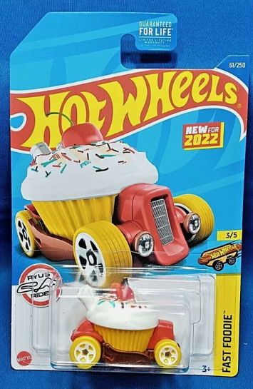 Hot Wheels 2022 #061/250 Sweet Driver, white