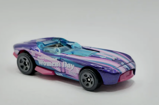 Hot Wheels 2024 #076/250 RRRoadster, NEW/LOOSE, purple