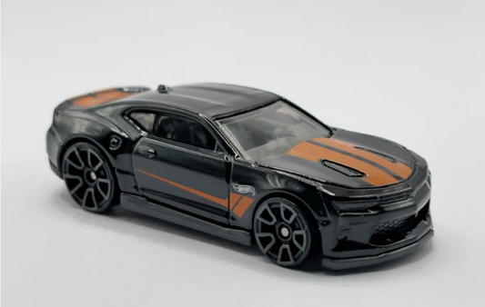 Hot Wheels 2024 #032/250 '18 Camaro SS, NEW/LOOSE, black