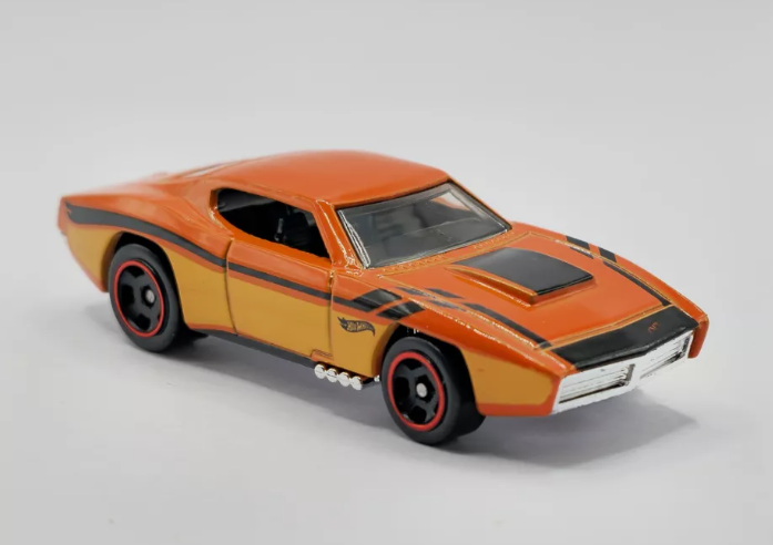 Hot Wheels 2024 #006/250 Custom Otto, NEW/LOOSE, orange