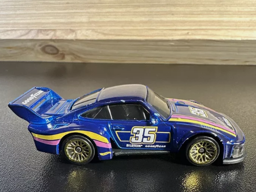 Hot Wheels 2022 #132/250 Porsche 935, PREOWNED/LOOSE, blue