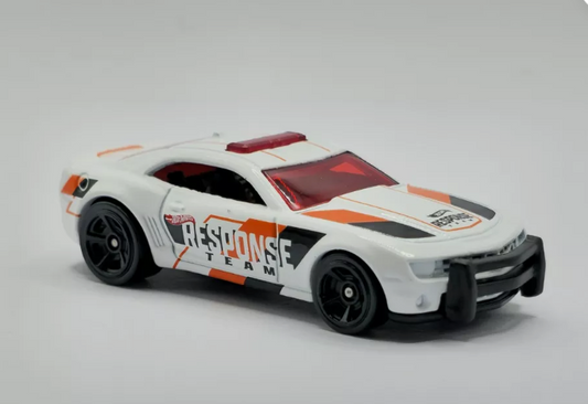 Hot Wheels 2024 #086/250 '10 Camaro SS, NEW/LOOSE, white