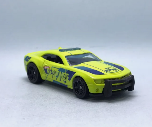 Hot Wheels 2024 #086/250 '10 Camaro SS, NEW/LOOSE, neon green