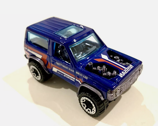 Hot Wheels 2023 #020/250 Nissan Patrol Custom, NEW/LOOSE, blue