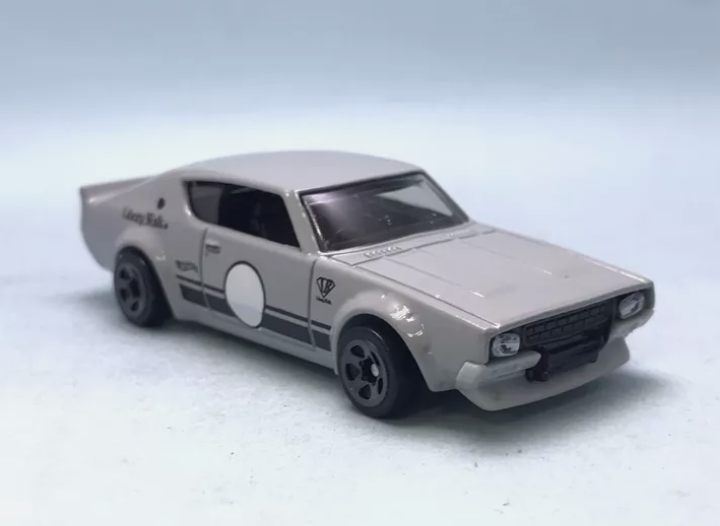 Hot Wheels 2024 #191/250 Nissan Skyline 2000GT-R LBWK, NEW/LOOSE, grey