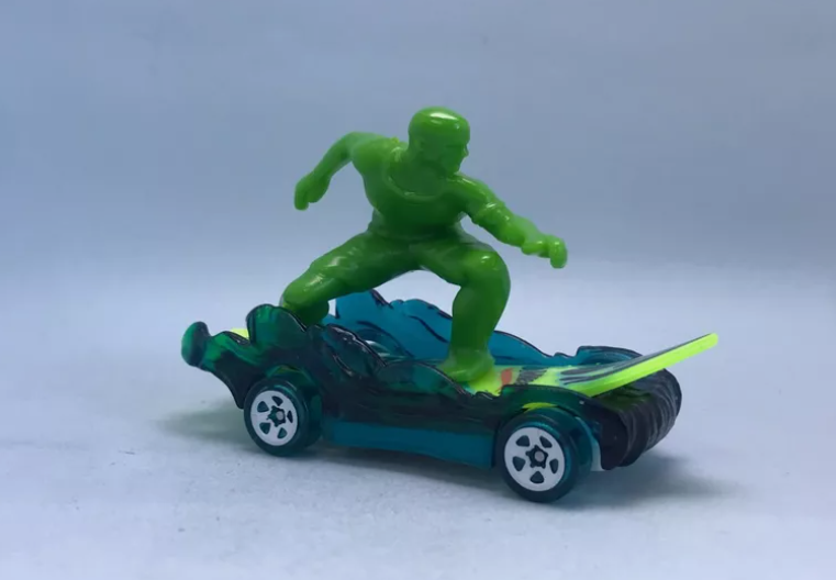 Hot Wheels 2024 #017/250 Surf's Up, NEW/LOOSE, clear aqua