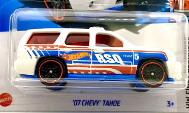 Hot Wheels 2024 #057/250 '07 Chevy Tahoe, NEW/LOOSE, white