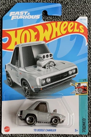 Hot Wheels 2024 #161/250 '70 Dodge Charger (Tooned), silver