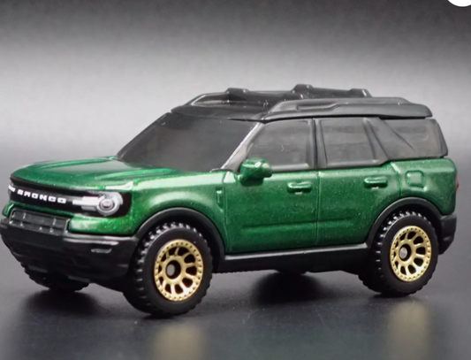 Matchbox 2024 #44/100 2022 Ford Bronco Sport, NEW/LOOSE, forest green