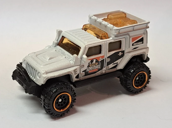 Matchbox 2022 #099/100 Jeep Wrangler Superlift, NEW/LOOSE, white