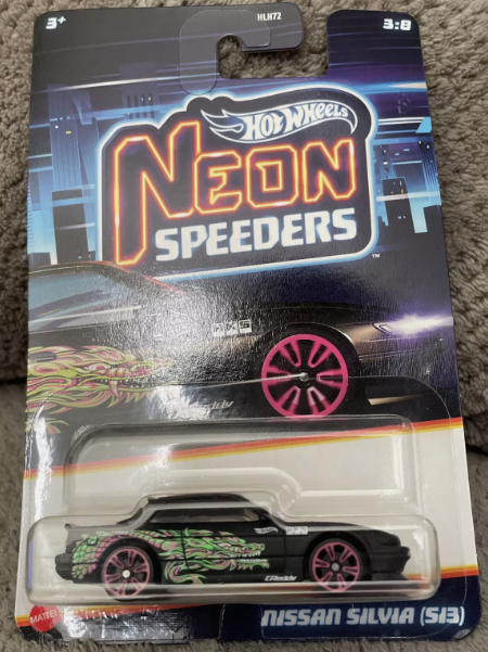 Hot Wheels 2025 Neon Speeders 3/8 Nissan Silvia (S13)