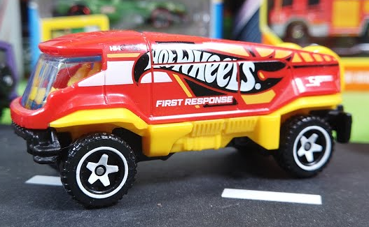 Hot Wheels 2024 #058/250 Baja Bison T5, NEW/LOOSE, red