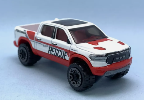 Hot Wheels 2025 #039/250 2020 Ram 1500 Rebel, NEW/LOOSE, white
