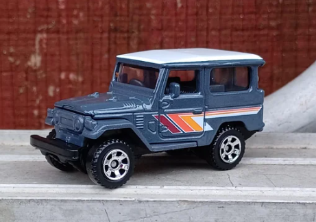 Matchbox 2022 #097/100 Toyota Land Cruiser FJ40, NEW/LOOSE, grey