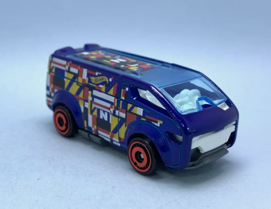 Hot Wheels 2025 #035/250 The Vanster, NEW/LOOSE, blue