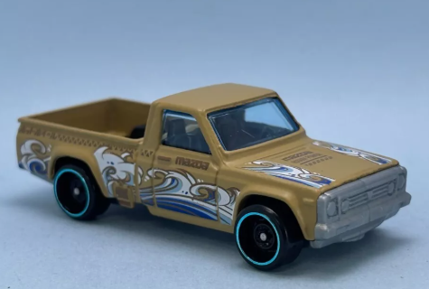 Hot Wheels 2025 #047/250 Mazda REPU, NEW/LOOSE, gold
