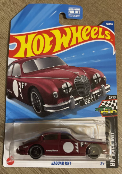 Hot Wheels 2025 #075/250 Jaguar Mk1, maroon