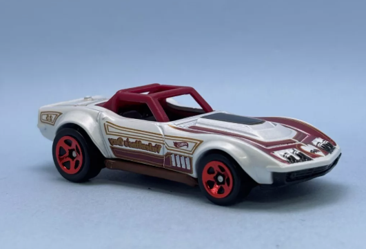 Hot Wheels 2025 #051/250 '69 Corvette Racer, NEW/LOOSE, white