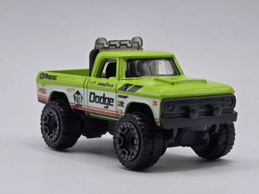 Hot Wheels 2025 #056/250 '70 Dodge Power Wagon, NEW/LOOSE, lime green