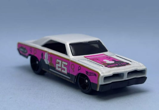 Hot Wheels 2025 #076/250 '74 Brazilian Dodge Charger, NEW/LOOSE, white