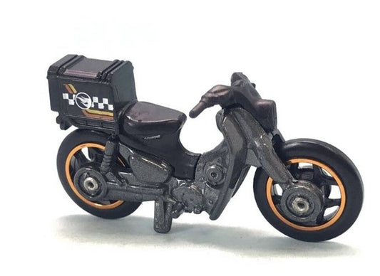 Hot Wheels 2024 #159/250 Honda Super Cub Custom, TREASURE HUNT, NEW/LOOSE, dark grey