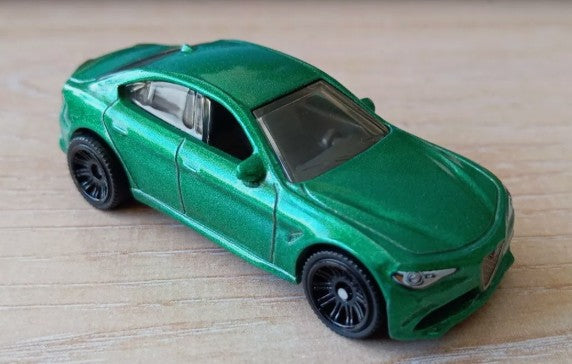 Matchbox Multipack Exclusive, 2016 Alfa Romeo Giulia, NEW/LOOSE, metallic green