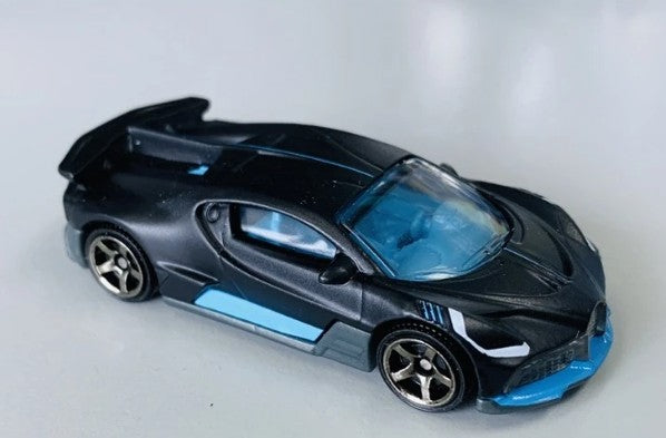 Matchbox 2021 #039/100 Bugatti Divo, NEW/LOOSE, matte black – Ignition ...