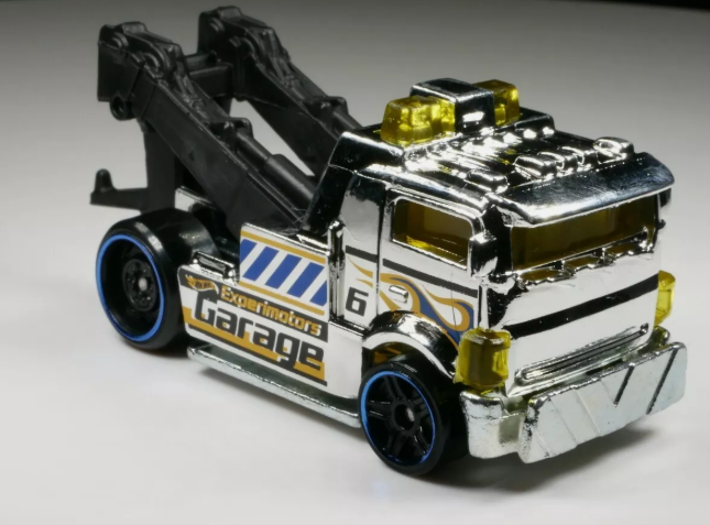 Hot Wheels 2020 #030/250 Heavy Hitcher, NEW/LOOSE, chrome