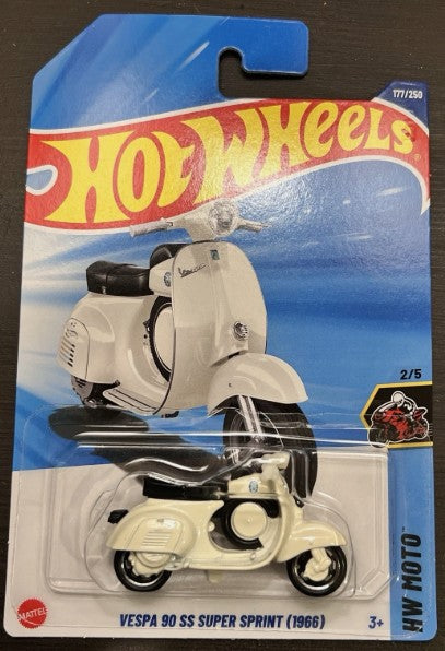 Hot Wheels 2025 #177/250 Vespa 90 SS Super Sprint (1966), white